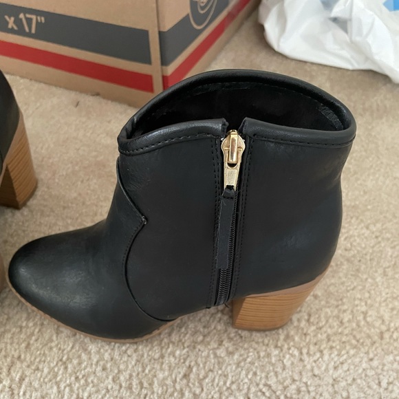 Booties - Picture 3 of 3